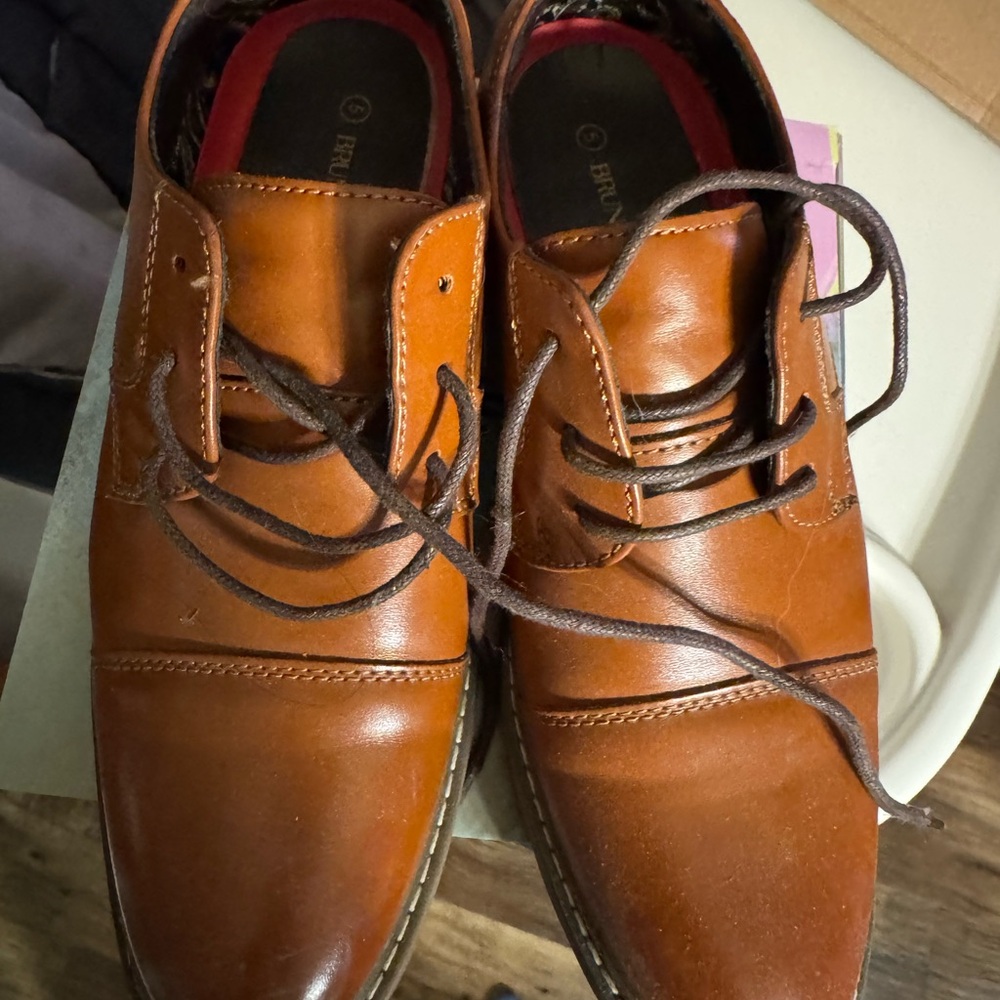 Frye Tan Leather boy’s Oxfords